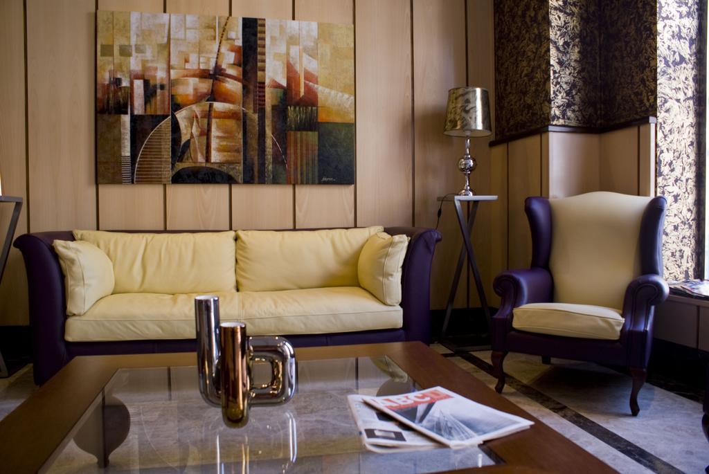 Hotel 4C Puerta Europa Madrid Ngoại thất bức ảnh